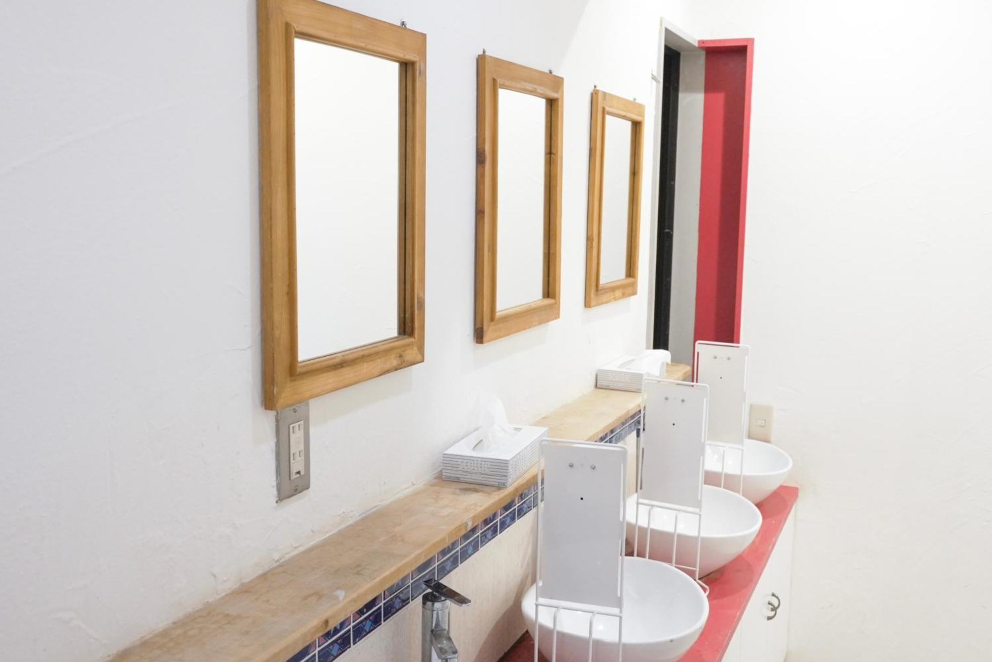 Hostel Lodging Tokyo Ueno ภายนอก รูปภาพ